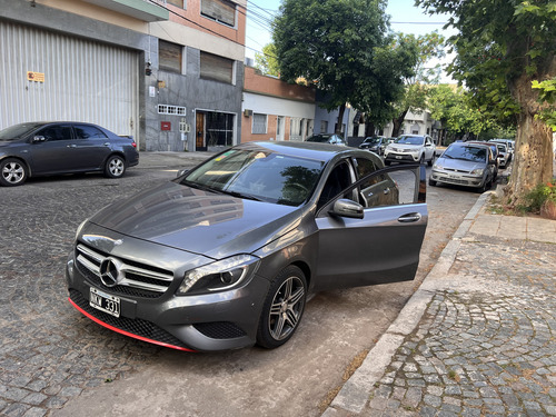 Mercedes-Benz Clase A 1.6 A 200 Urban B.efficiency 156cv