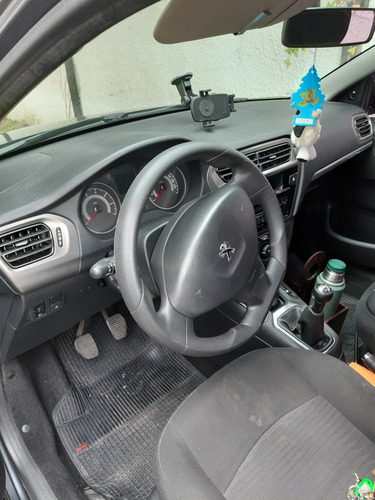 Peugeot 301