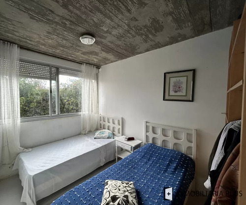 Alquiler De Casa De 3 Dormitorios En Balneario Buenos Aires Anual Cochera Para 4 Autos, Parrillero Techado, Jardín.