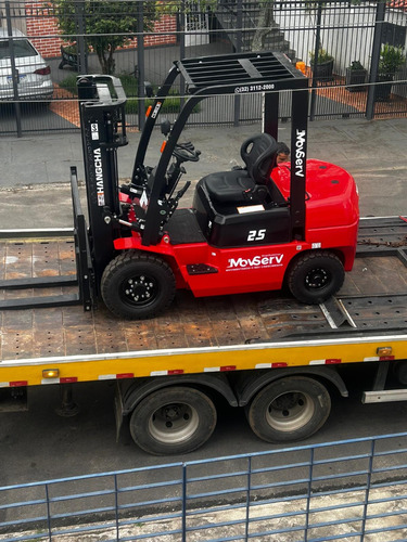 Distribuidoras: Empilhadeira 2,5t Triplex De 6m! Compre Já!