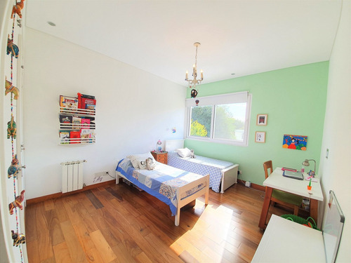 Casa En Venta En San Isidro, Barrio Santa Rita