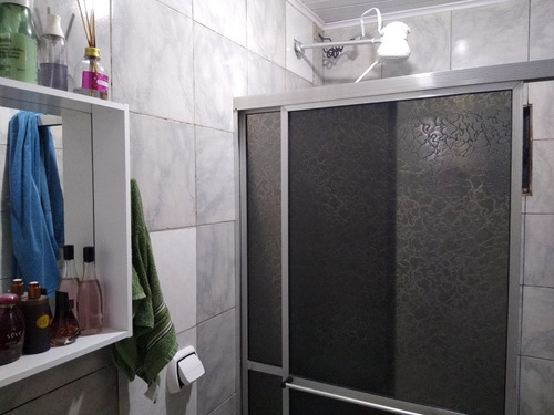 Imagem 7 de 14 de Imóvel Com 2 Casas 1 2 Qtos Sala Coz Wc A Dos Fundos 8x4,50