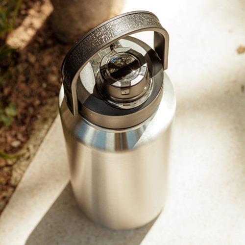 Garrafa Térmica Pullo Vetta 1300ml Inox Cor Prata