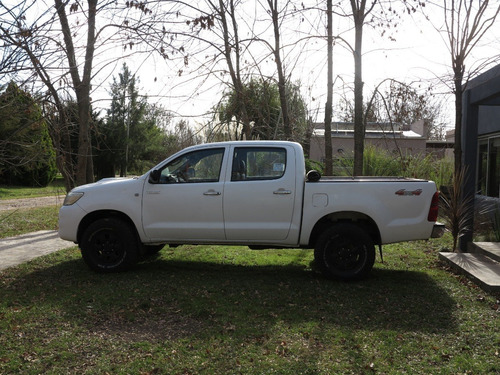 Imagen 7 de 17 de Toyota Hilux Dx 4x4 Pack Full 2,5 Turbo Intercooler
