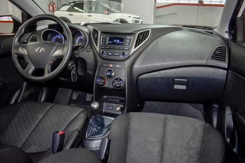 Imagem 8 de 14 de Hyundai Hb20 Unique 1.0 Flex 12v Mec