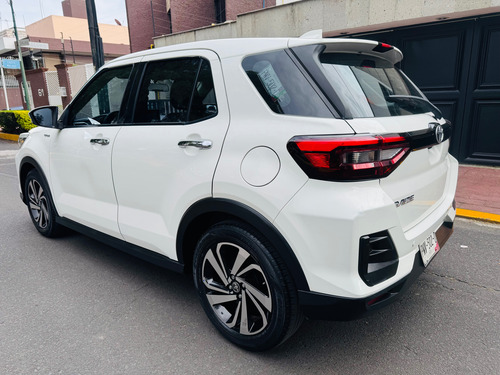 Toyota Raize 1.0T Xle Fwd Cvt