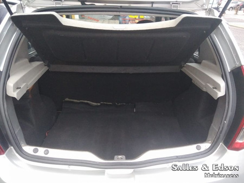 Imagem 13 de 13 de Renault Sandero 1.6 8v Flex Expression Manual 2010
