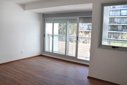 Apartamento En Venta Con Renta, Punta Carretas. (ref: Srs-9168)