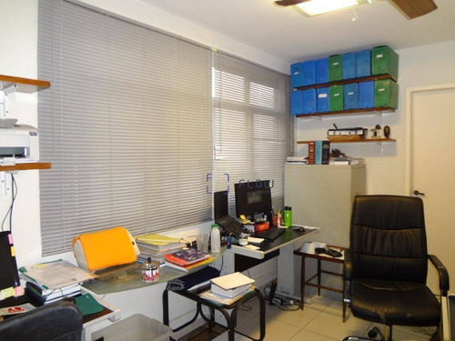 Casa Com 3 Dormitórios E 2 Vagas De Garagem - Paraíso - Ca1367