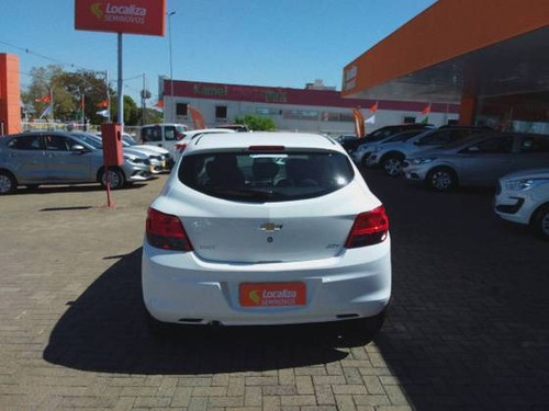 Imagem 2 de 9 de Chevrolet Onix 1.0 Mpfi Joy 8v Flex 4p Manual
