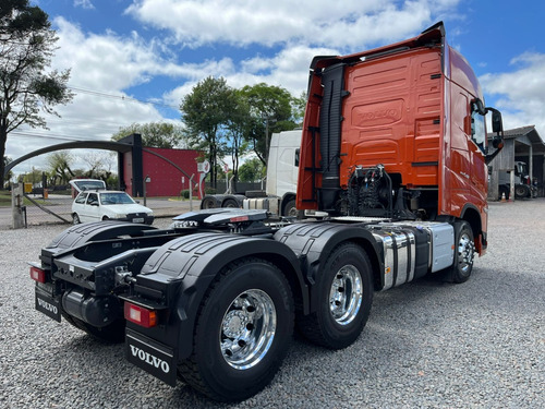 Caminhão Volvo Fh 540 Pac Ec 6x4 2023 Laranja Susp. Mola