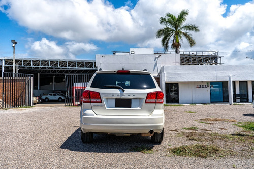 Imagen 6 de 15 de Dodge Journey