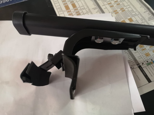 Imagen 4 de 9 de Barras Porta Equipaje Honda Hrv 2015/2018 Rieles