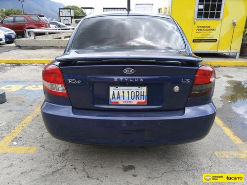Kia Rio Sincrónico