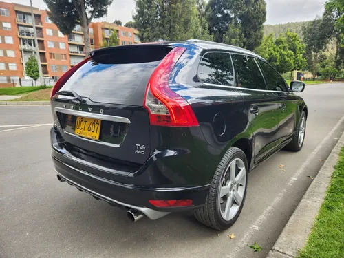 Volvo XC60 T6 R-Design Awd At 3.0 Cc 2015