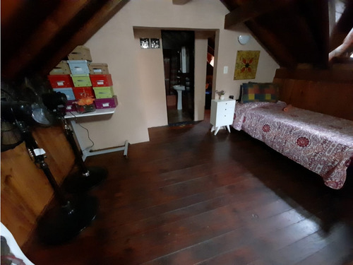 Chalet Con Galpon Induistrial En Venta. Excelente Propiedad