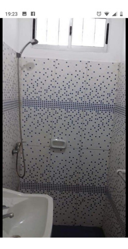 Casa 2 Dorm + Apto 1 Dorm. No Acepta Banco. Permuta