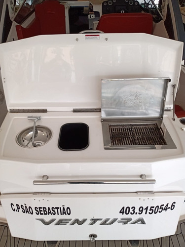 Imagem 3 de 15 de Lancha Ventura 350 Ht Premium - 2017