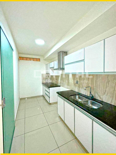 Departamento En Alquiler - Edificio Macororo 10