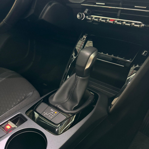 Peugeot 2008 1.2 T Allure