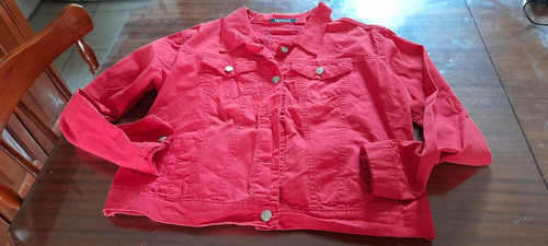 Campera Roja Con Espalda Bordada T M-l (Usado)