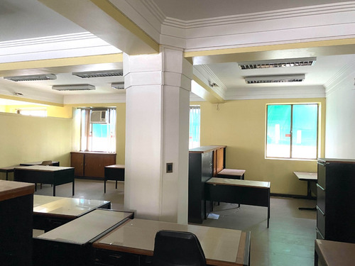 Imagen 4 de 10 de ¡en Arriendo! Gran Oficina/local Comercial En Calle Ahumada.