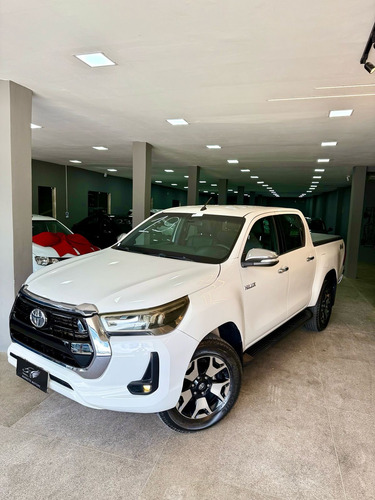 Toyota Hilux 2.8 Srx 50th Anniversary Cab. Dupla 4x4 Tdi Aut. 4p