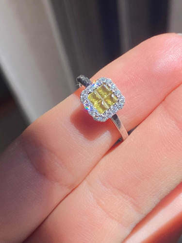 Anillo De Oro Blanco 14 Kilates Con Zafiros Y Diamantes