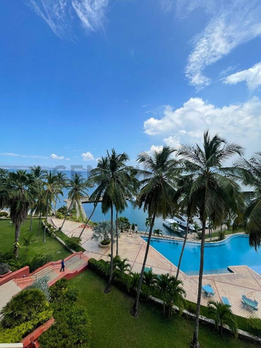 Hermoso Apartamento Con Vista Al Mar En El Condominio Isla Marina