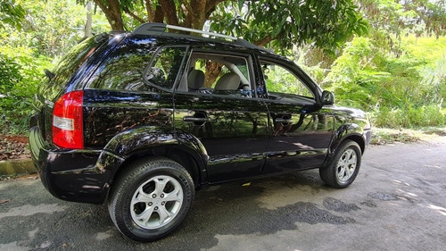Imagem 4 de 15 de Hyundai Tucson 2012 2.0 Gl 4x2 5p