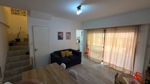 En Venta. Departamento 3 Ambientes Contra Frente En Dúplex. Zona Chauvin.