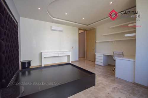 Imagen 25 de 30 de Casa De Lujo En Venta Puerta Las Lomas Zona Andares Puerta D