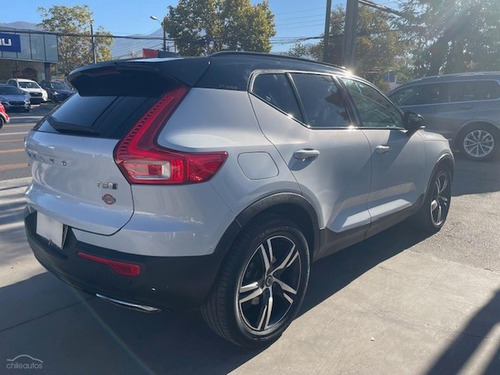 Volvo XC40 T5 R-design Plus