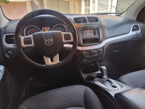 Dodge Journey 2.4 Se 7 Pasajeros At