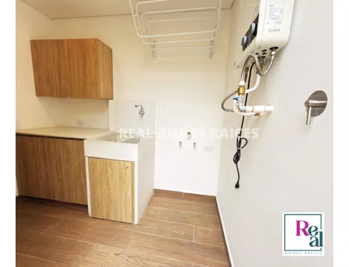 Casa Unifamiliar En Unidad Cerrada Excelente Ubicación