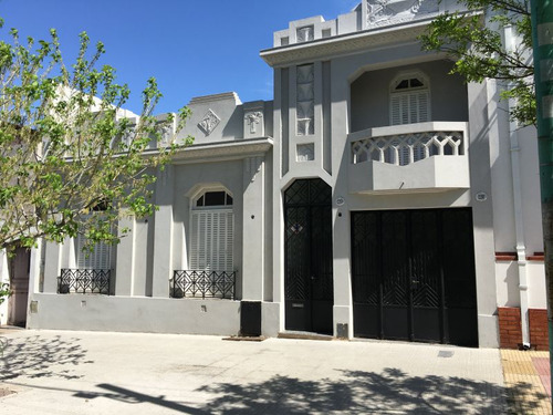 Casa En Venta En Mataderos Residencial