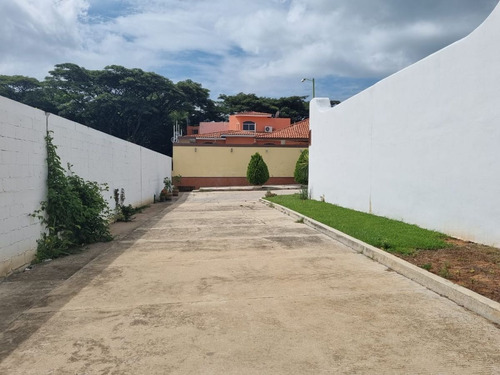 Imagen 4 de 6 de Terreno En Venta En El Fraccionamiento Joyas Del Campestre