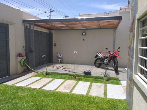 Imagen 2 de 20 de Casa - Lomas Del Mirador