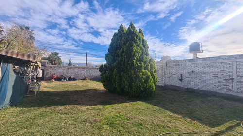 Terreno / Lote En Venta De 215m2 Ubicado En Luzuriaga