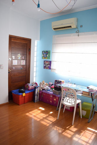 Imagen 11 de 14 de Casa 4 Amb1(suite) Baño.liv Com ,cocina Comed,2 Coch. Galer