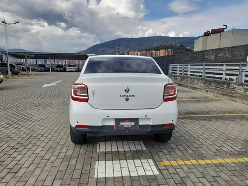 Renault Logan 1.6 Intens Aut
