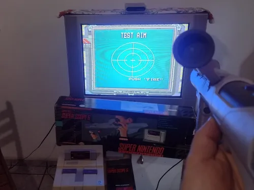 PEGO NO FLAGRA COM A BAZUCA NA MÃO (a Super Scope do Super Nintendo) #