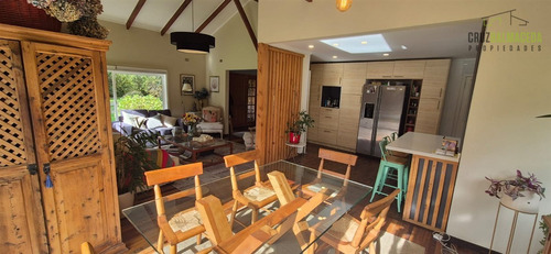 Casa En Venta De 4 Dorm. En Frutillar