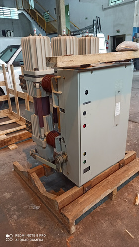 Disjuntor A Óleo Média Tensão 7.2kv 4000a Siemens 3ac 1188