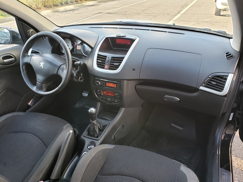 Peugeot 207 Feline 3 Puertas 2012 Impecable