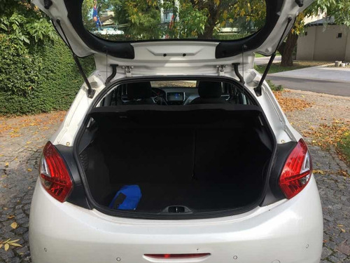 Peugeot 208 1.6 Feline 2013