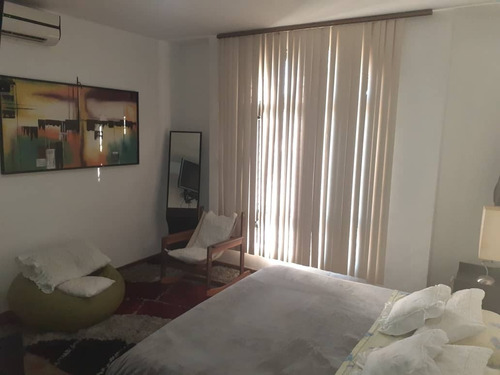 Imagen 3 de 10 de Town House En Venta Ubicado En Valencia, Trigal Norte. Rs-044