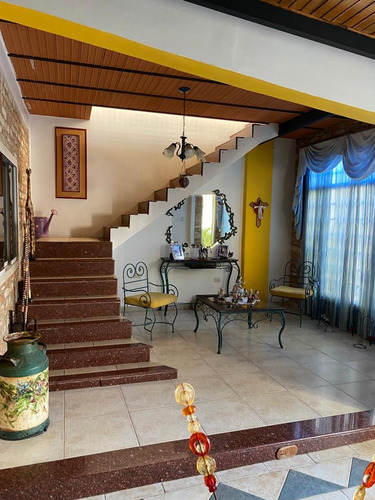 Imagen 12 de 17 de Vendo Casa Barata Y Grande En Turmero, Res. El Nispero - Kg
