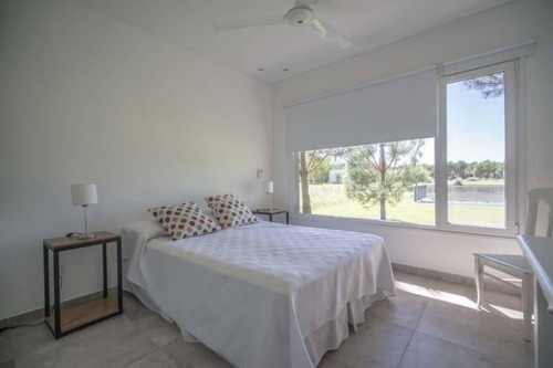 Imagen 13 de 15 de Casa En Venta - 5 Ambientes - Barrio Privado - La Herradura - Pinamar