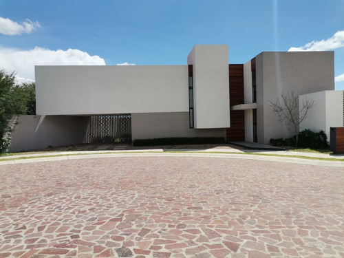 Imagen 1 de 14 de Rento Casa Queretaro Fracc. El Encino Club & Golf